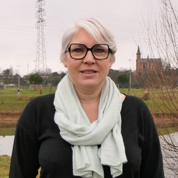 Karine  ROBERT